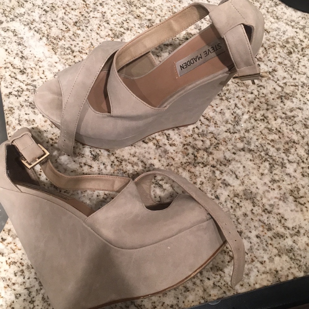 Steve Madden External Wedges